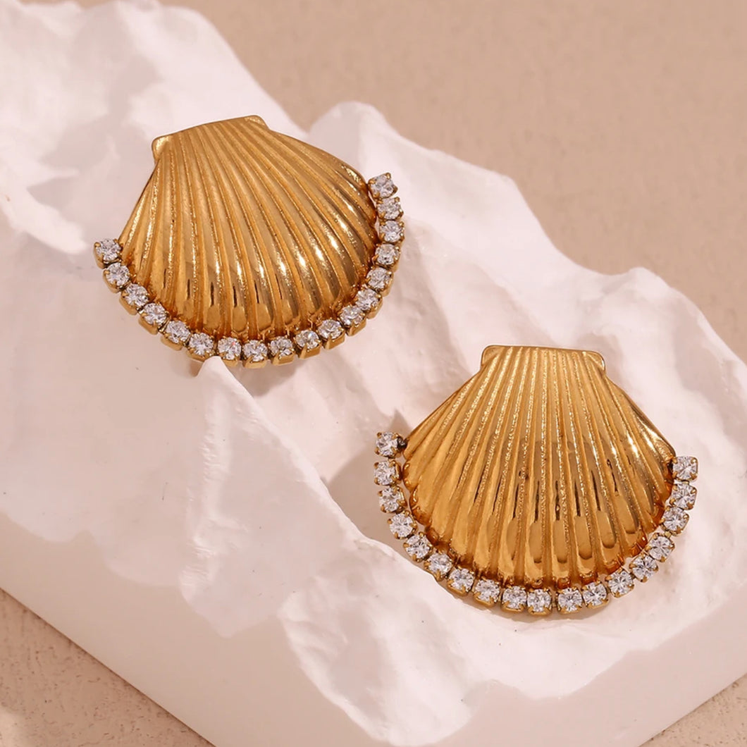 SEASHELL STUDS