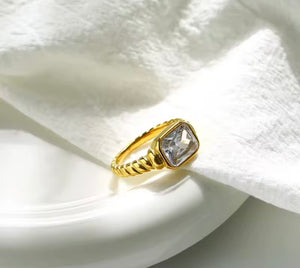 Aurum Ring
