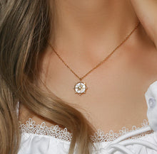 Load image into Gallery viewer, NORTH STAR NECKLACE
