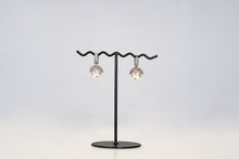 Load image into Gallery viewer, DIVINA
