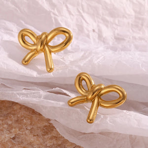 GOLD BOW STUDS
