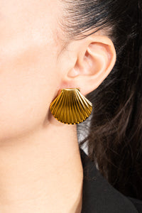 ORELIA STUDS