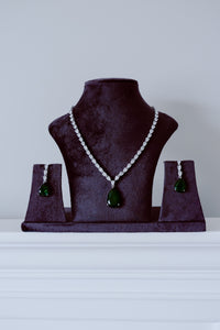 THE EMERALD DROP SET