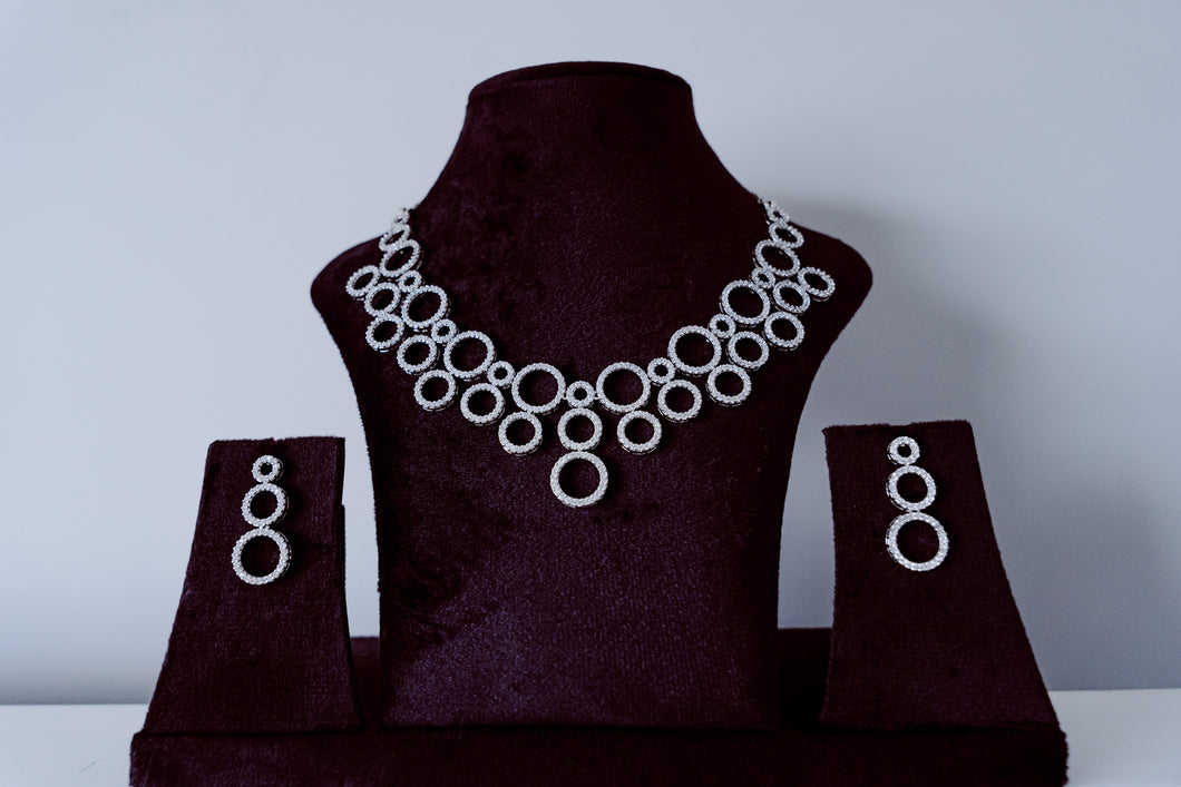 KHLOE HOLLOW SET
