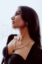 Load image into Gallery viewer, THE EMERALD DROP SET
