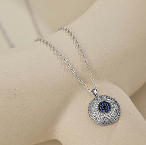 Evora Necklace