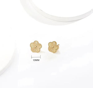 Fleur Studs