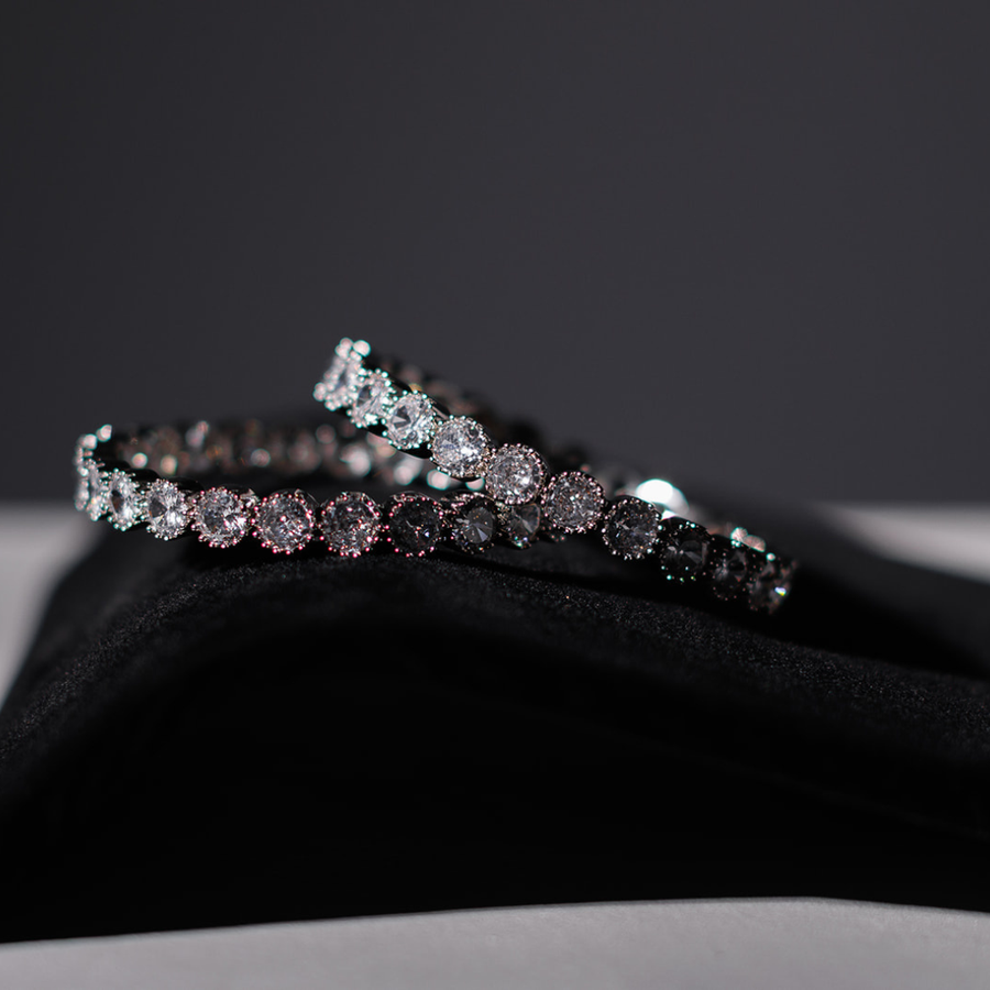 Solitare Bangles