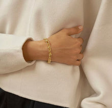 Load image into Gallery viewer, SELENA Bracelet
