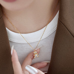 TEDDY NECKLACE