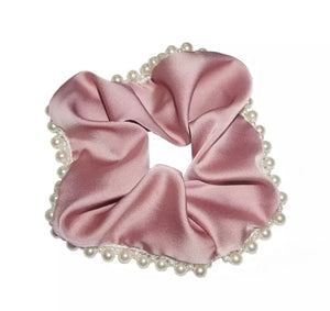 IVY SCRUNCHIES