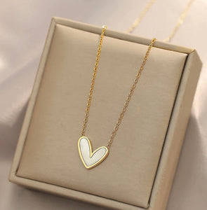 Loveshell Necklace