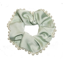Load image into Gallery viewer, IVY SCRUNCHIES
