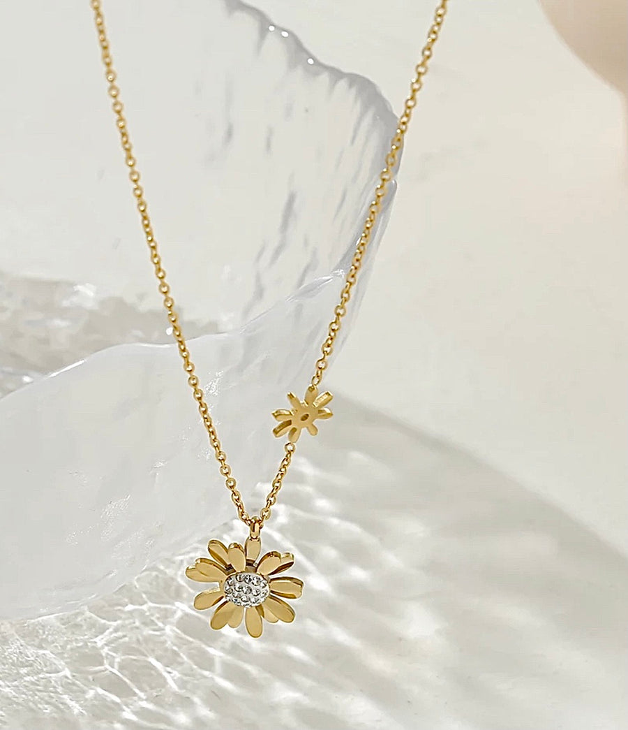 Daise Necklace