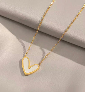 Loveshell Necklace