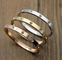 Load image into Gallery viewer, LOVE BANGLE

