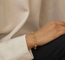 Load image into Gallery viewer, SELENA Bracelet
