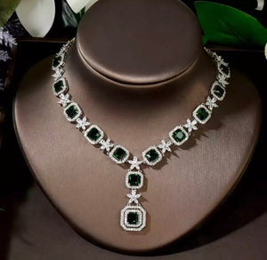 THE LUVELLE SET